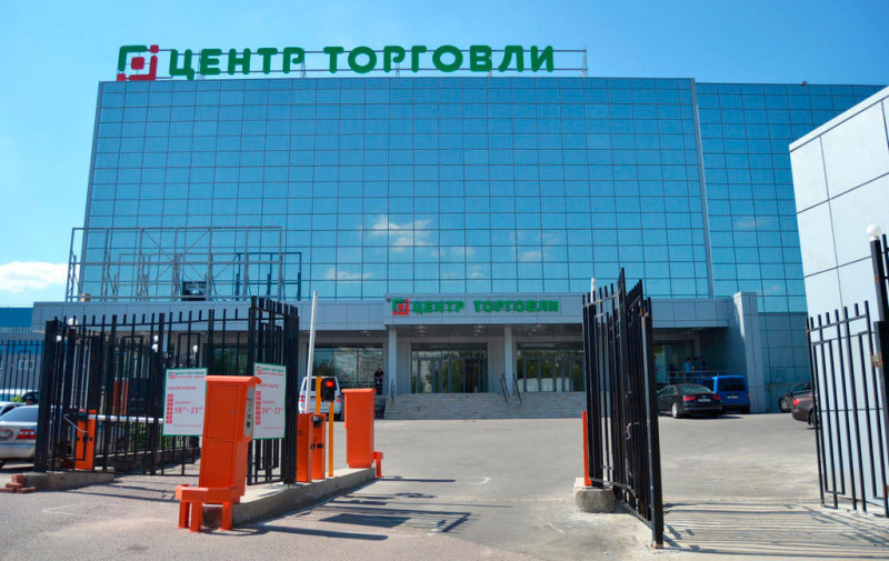 фото ТЦ «Аврора», хендлинг зал Вход