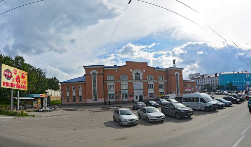 фото Дворец спорта, СК Вид снаружи и парковка